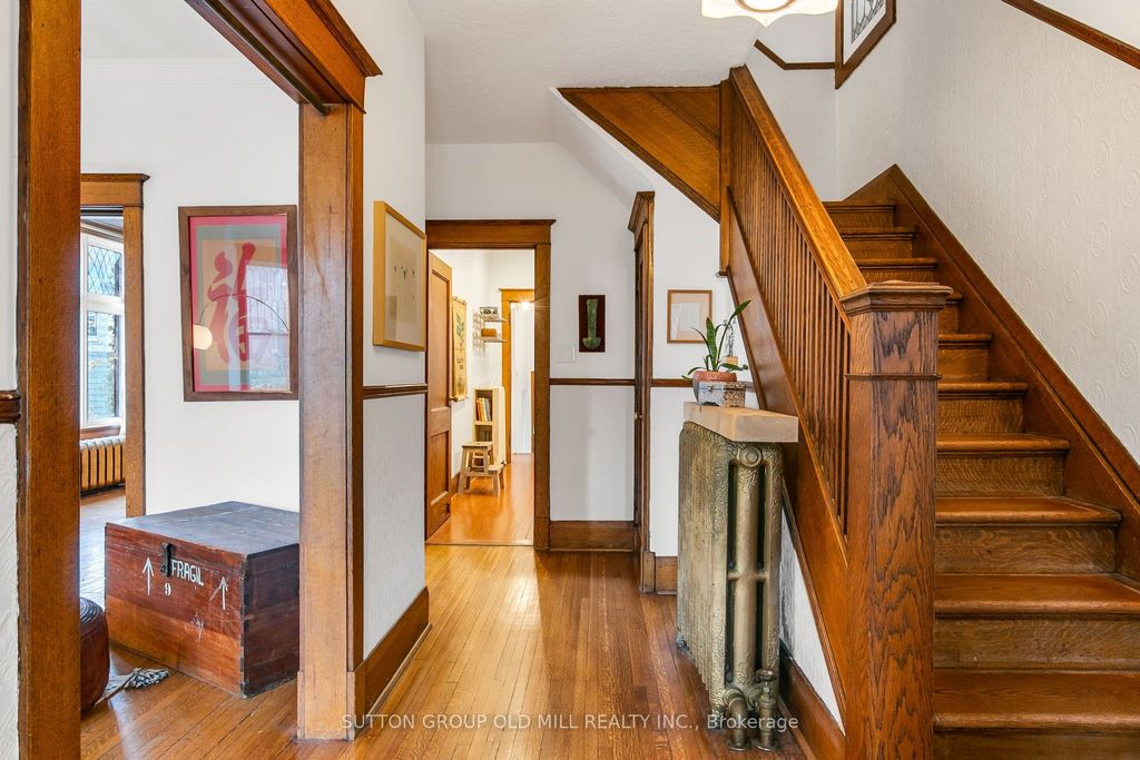 Photo of 1 Algonquin Avenue, Toronto, ON M6R 1K6 (MLS # W13257692)