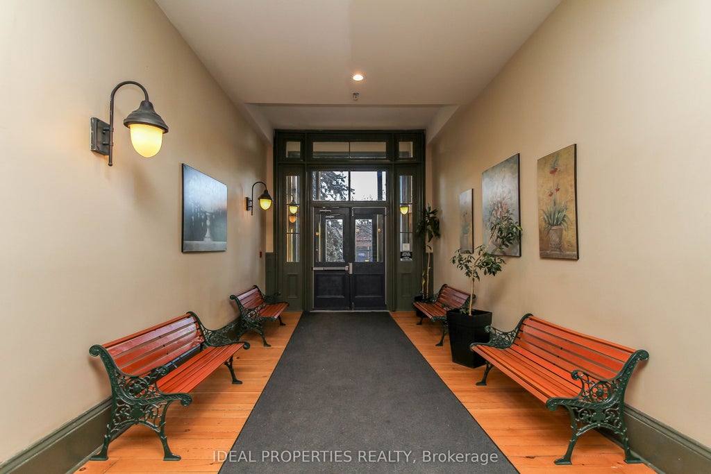 Photo of 589 RIDEAU Street #101, Lower Town - Sandy Hill, ON K1N 6A1 (MLS # X14091088)