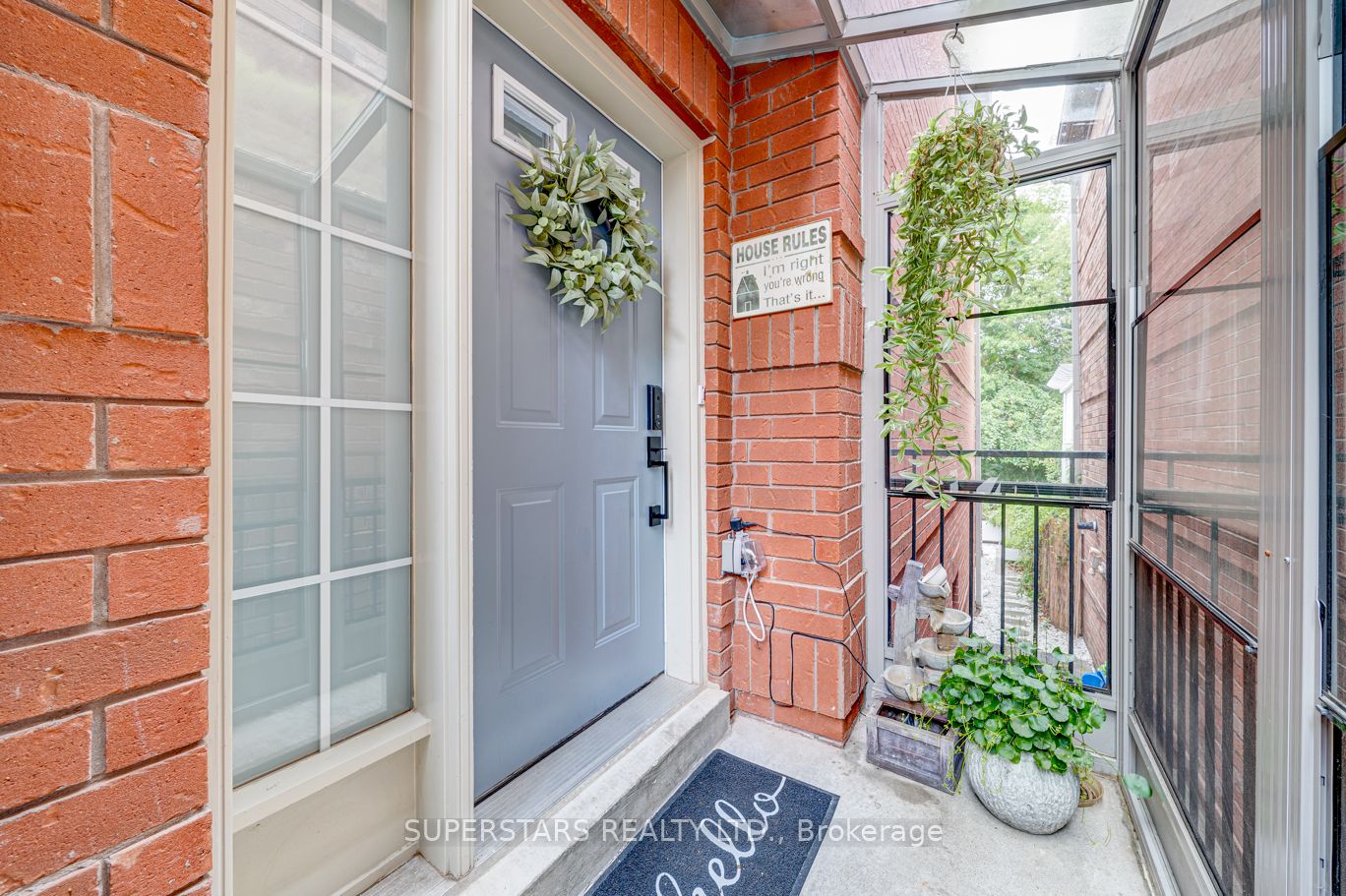 30 Crispin Court
