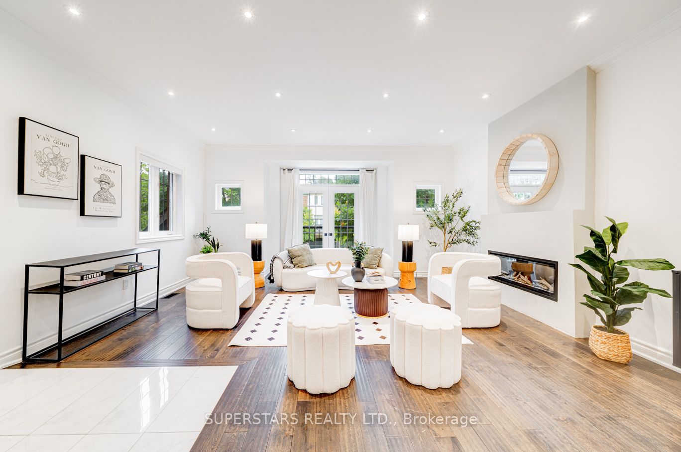 30 Crispin Court