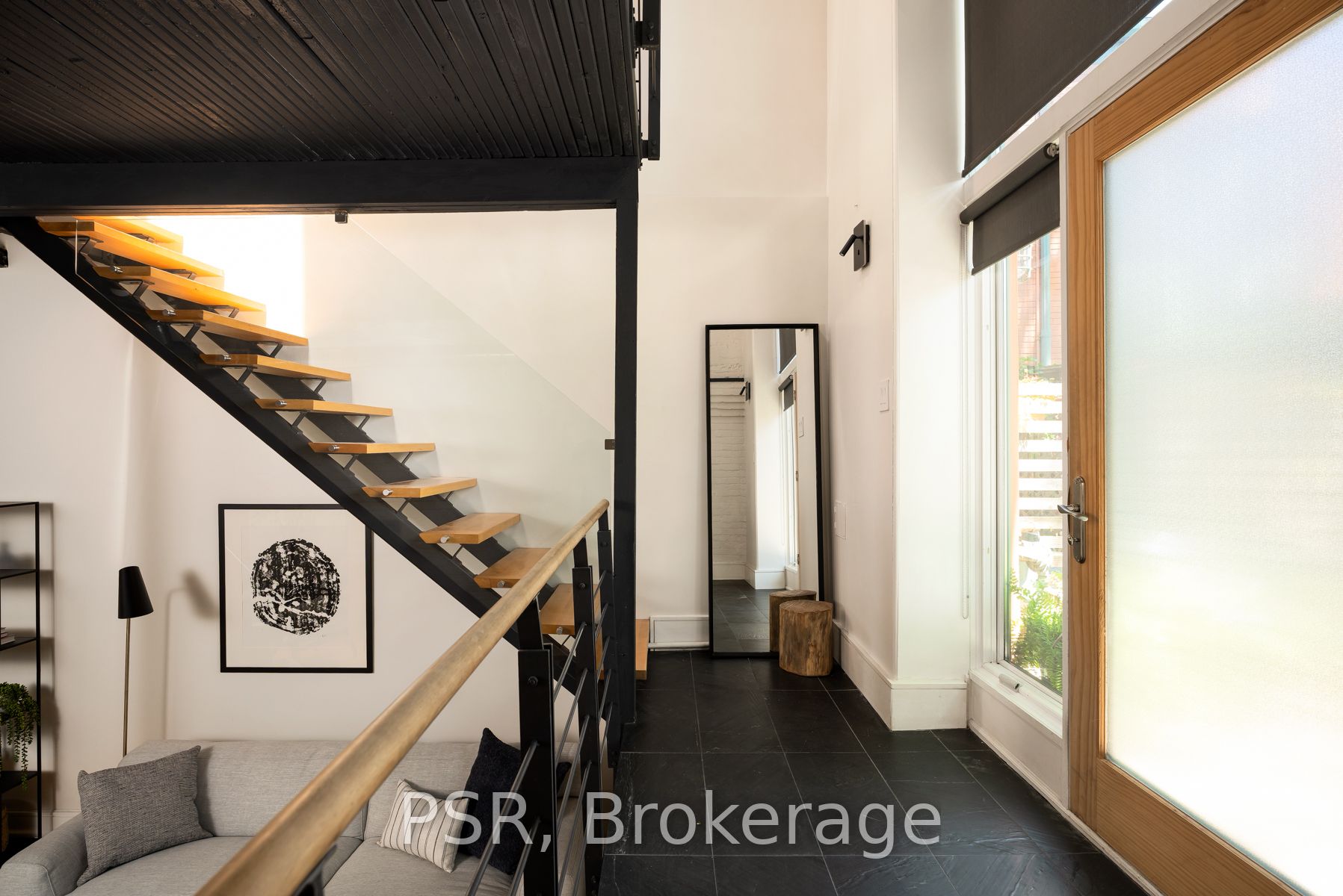 20 Brockton Avenue 8
