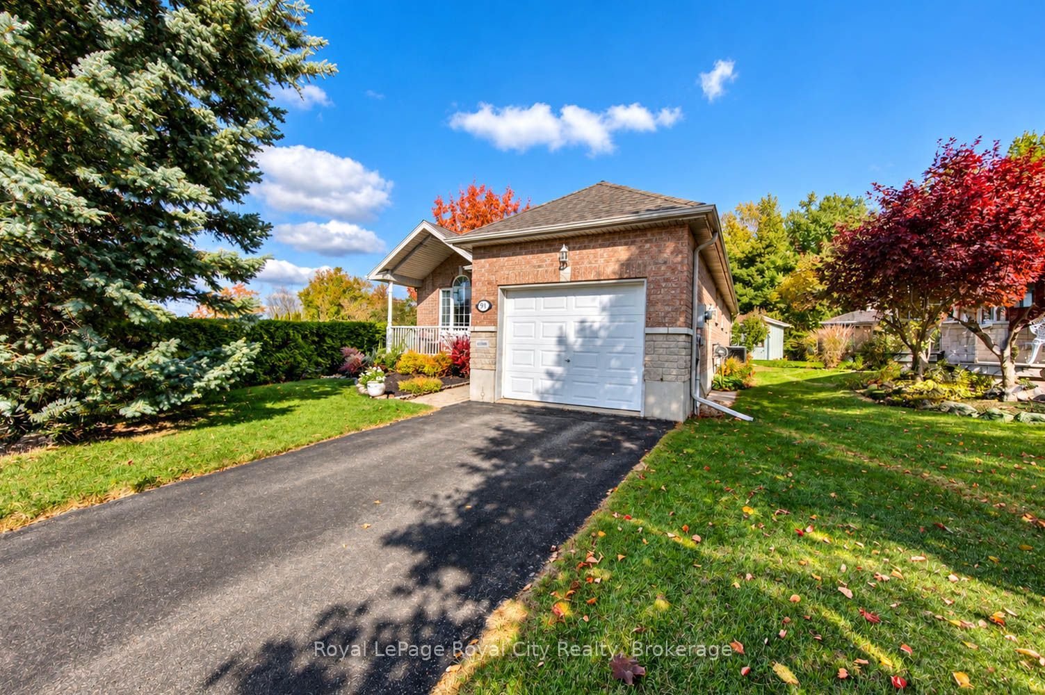 91 Harper Crescent