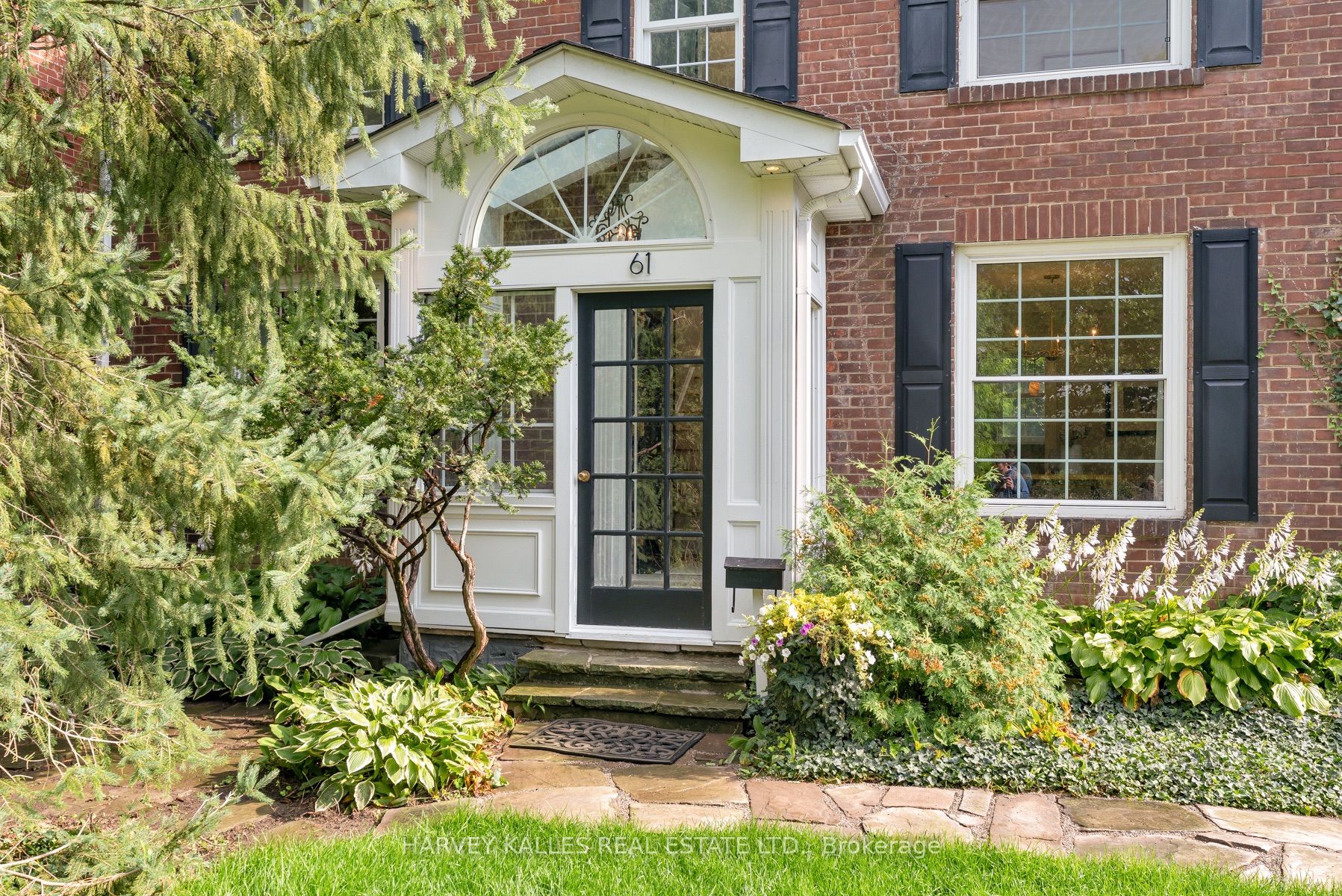 61 Queens Drive