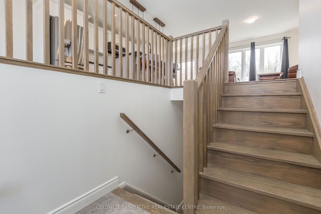 Photo of 41 Hunter Avenue, Tay, ON L0K 2A0 (MLS # S13141478)