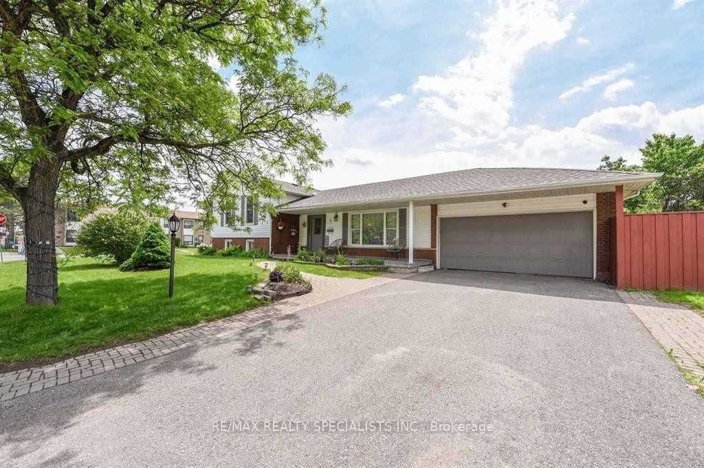 2 Marchbank Crescent