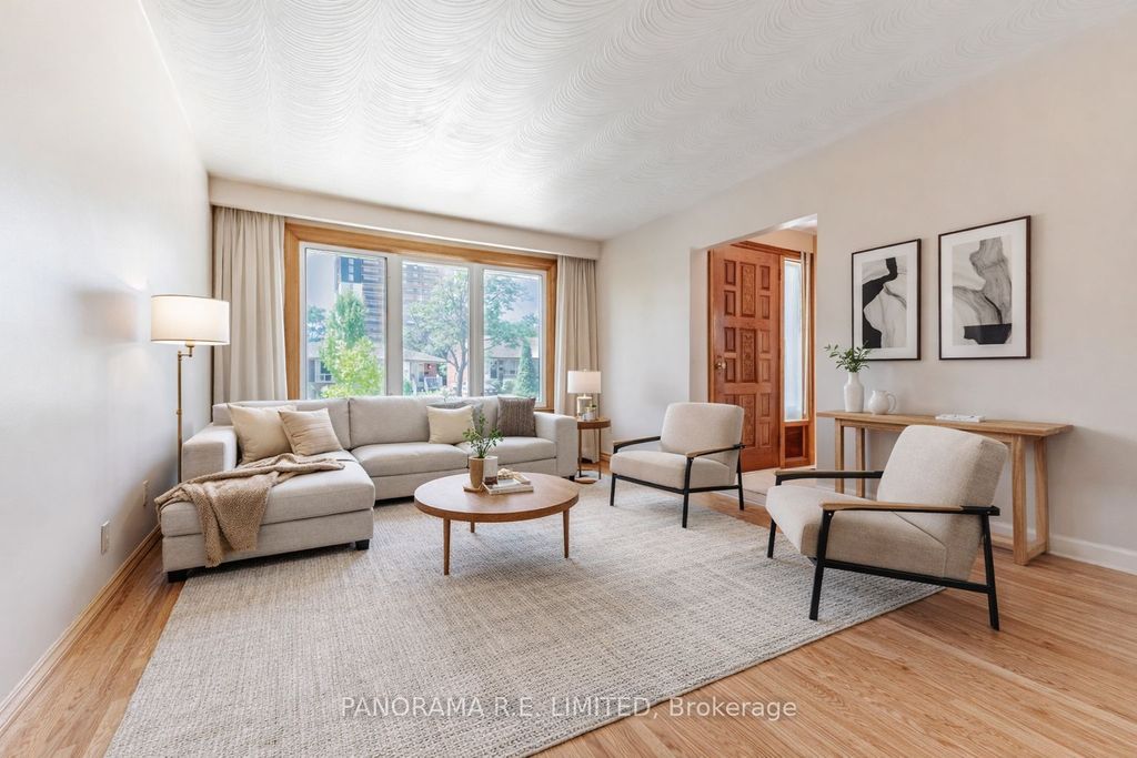 Photo of 53 Vanguard Drive, Toronto, ON M9B 5E8 (MLS # W12874378)