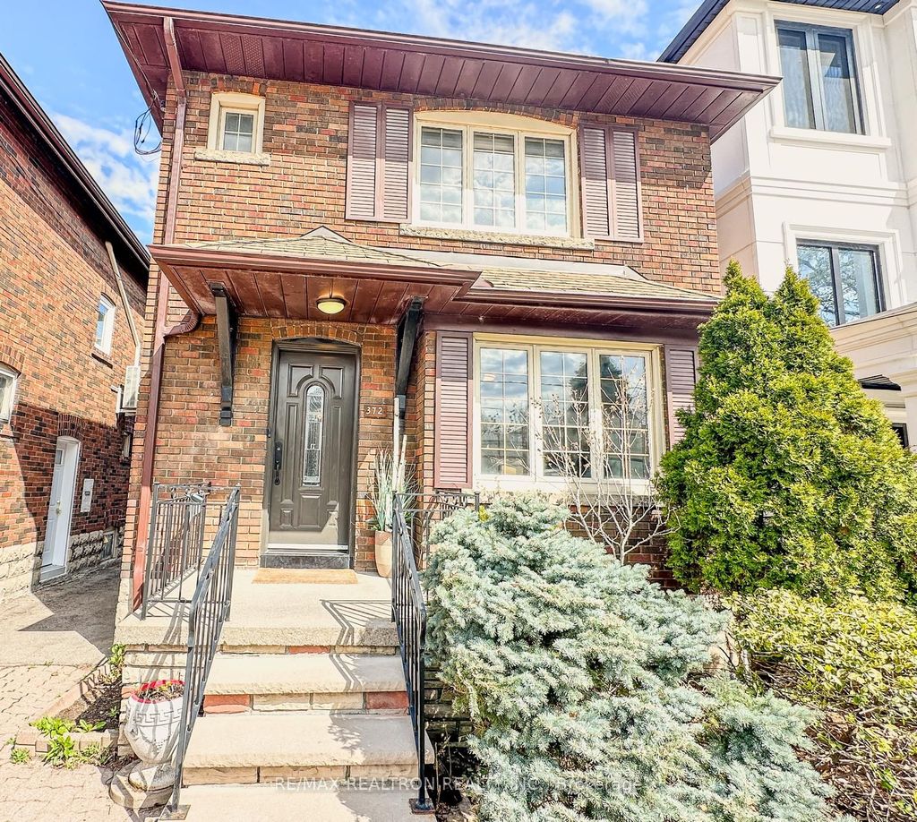 Photo of 372 St Germain Avenue, Toronto, ON M5M 1W5 (MLS # C13054816)
