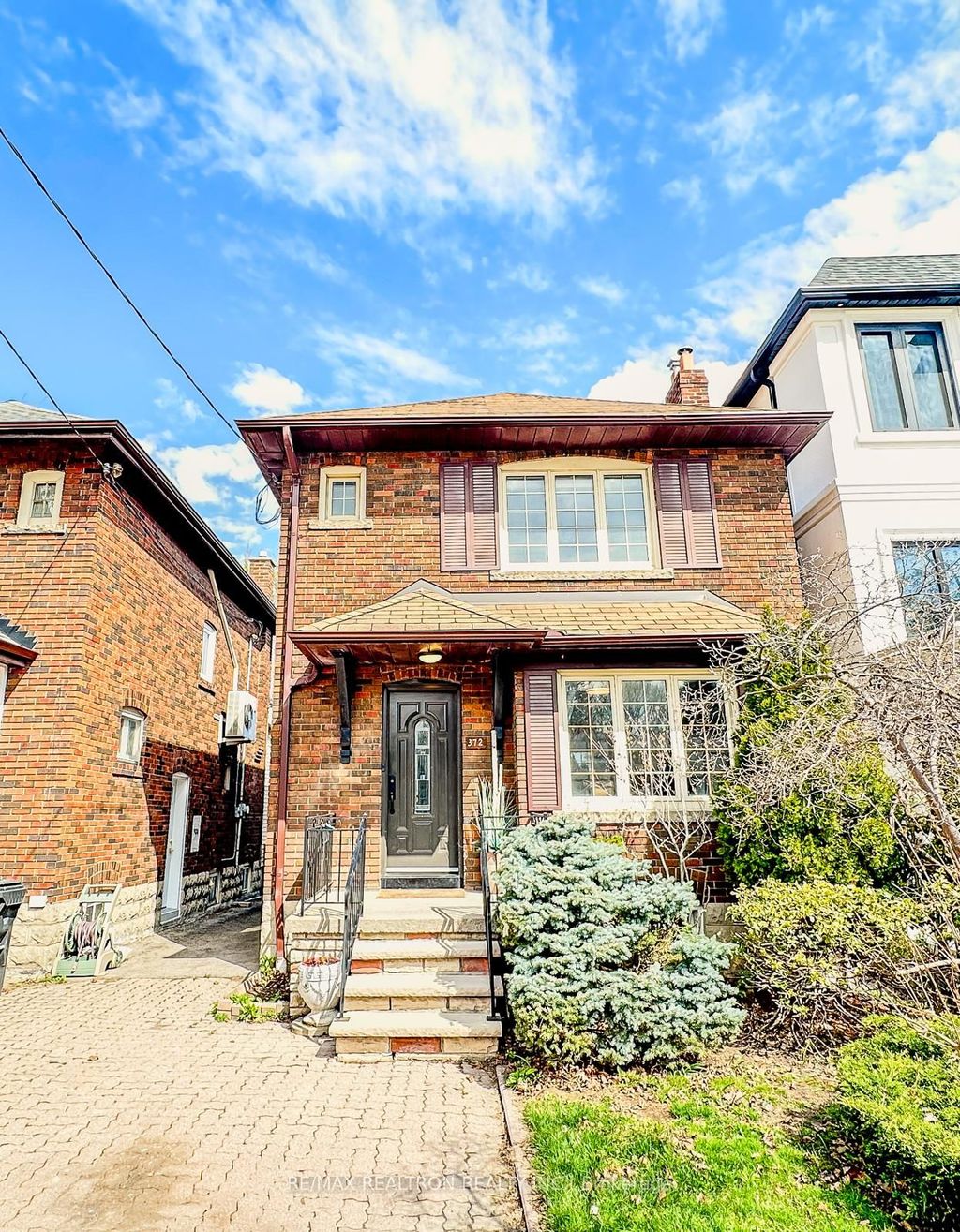 Photo of 372 St Germain Avenue, Toronto, ON M5M 1W5 (MLS # C13054816)