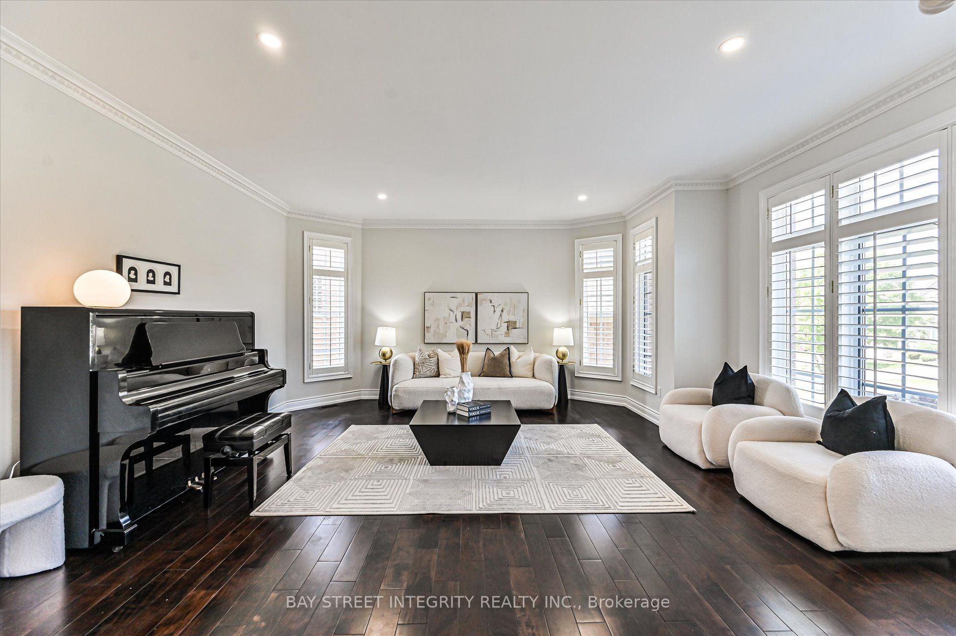 124 Spring Blossom Crescent
