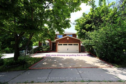 1272 Sir David Drive Oakville ON L6J 6W1