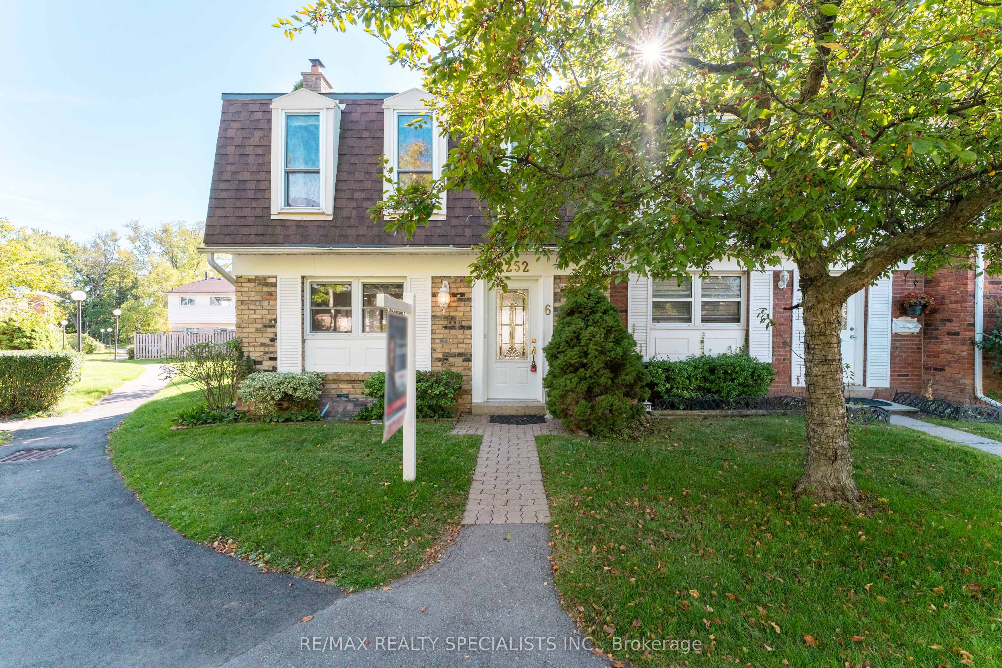 2252 Upper Middle Road 6