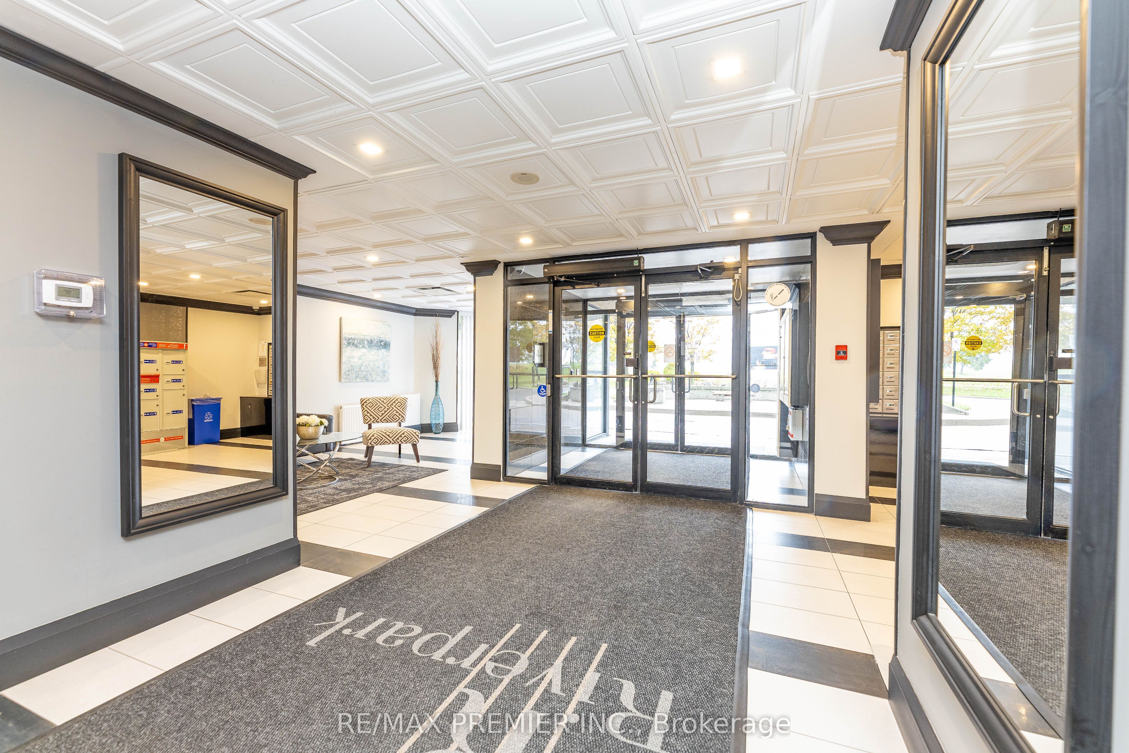 600 Rexdale Boulevard 907