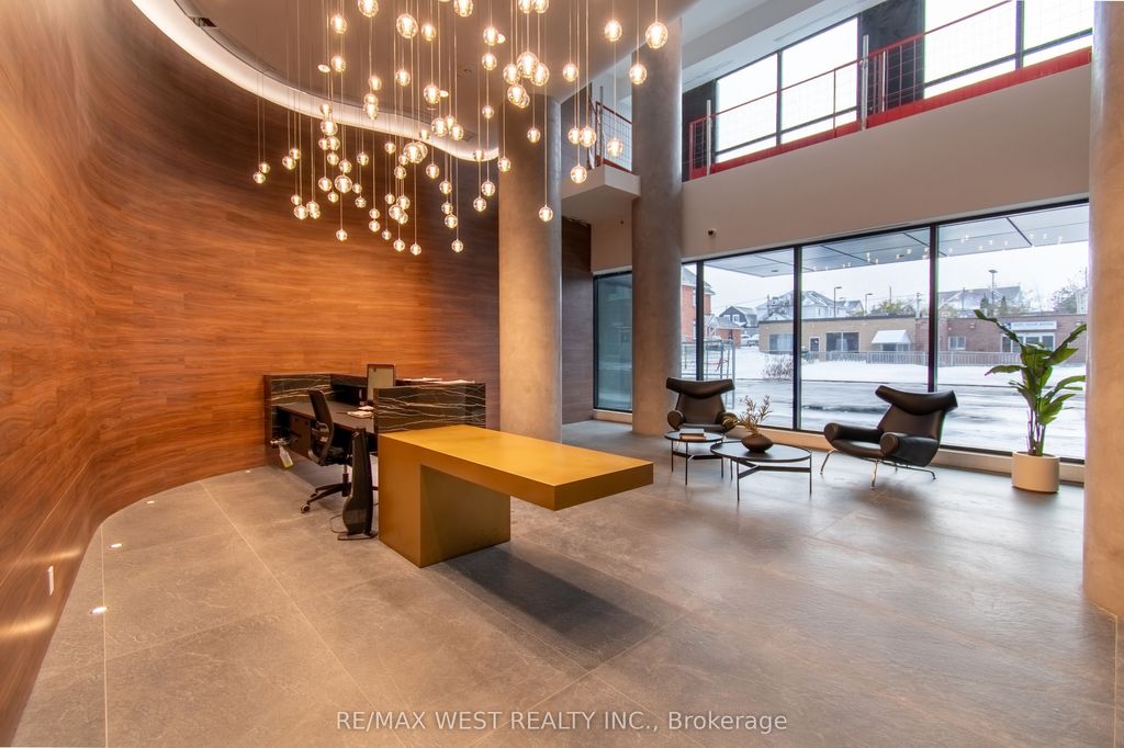 Photo of 39 Mary Street #1210, Barrie, ON L4N 1S9 (MLS # S13496932)