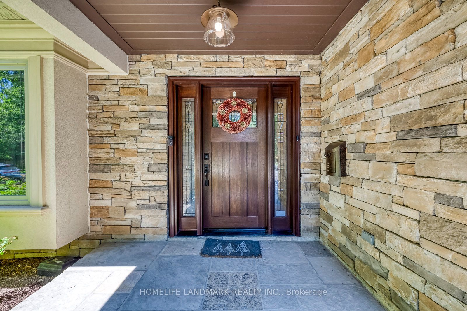 2333 Bennington Gate