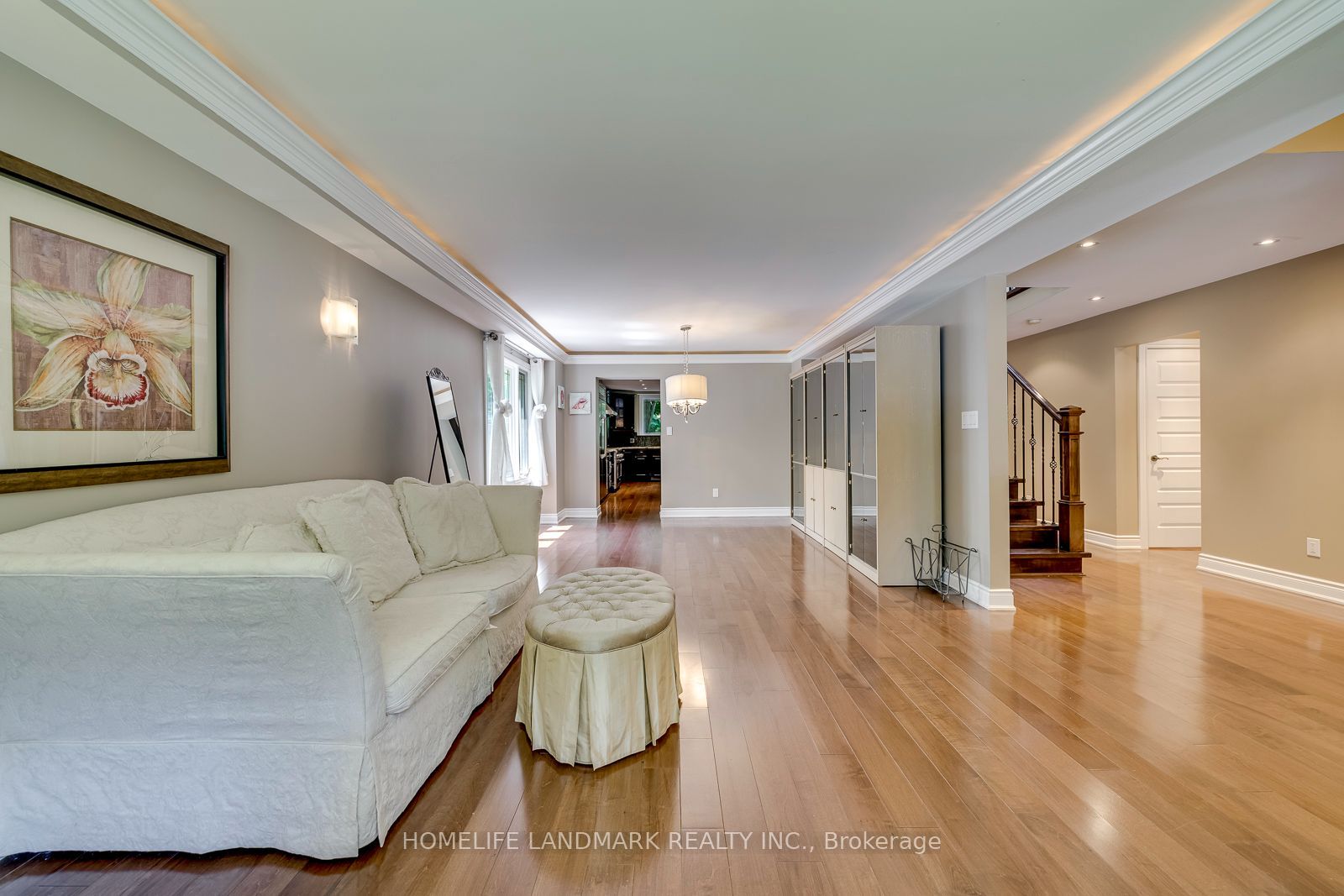 2333 Bennington Gate