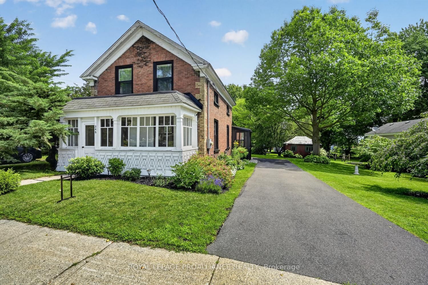 Photo 1 of 42 — 346 Russell Street, Prescott, ON K0E 1T0
