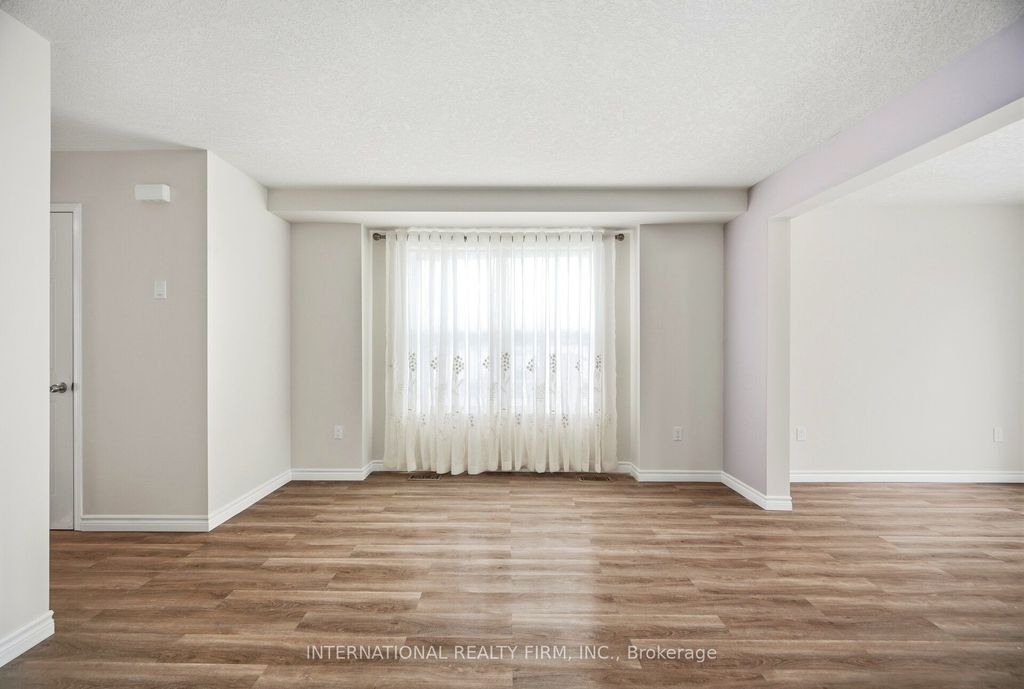 Photo of 116 Brookfield Crescent, Kitchener, ON N2E 0A7 (MLS # X12654404)