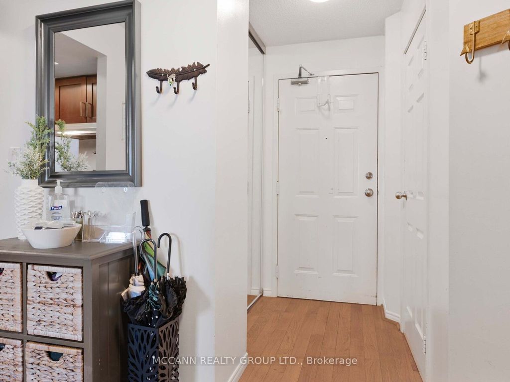 Photo of 222 The Esplanade N/A #904, Toronto, ON M5A 4M8 (MLS # C12415002)