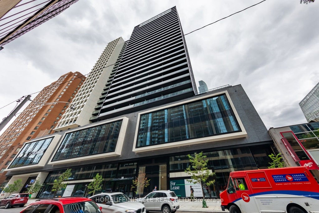 Photo of 20 Edward Street #1422, Toronto, ON M5G 1C9 (MLS # C13809954)