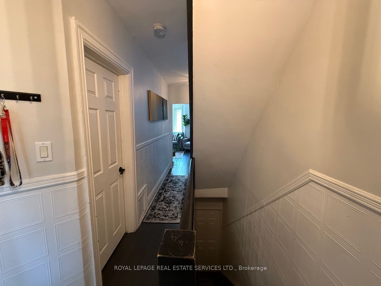 263 Grace Street 2nd Floor
