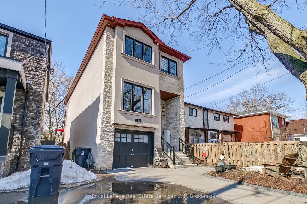 Photo of 176 Leyton Avenue, Toronto, ON M1L 3V6 (MLS # E12830466)