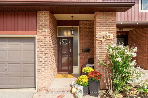 2301 Cavendish Drive 129 Burlington ON L7P 3M3