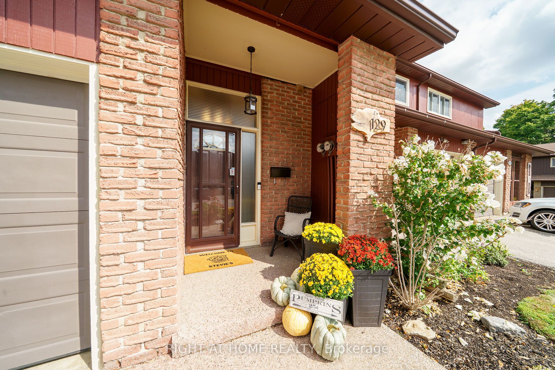 2301 Cavendish Drive 129
