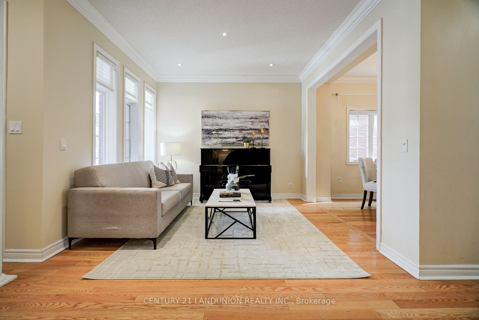17 Monaco Crescent