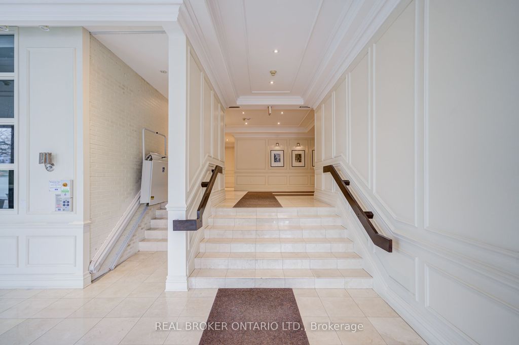 Photo of 562 Eglinton Avenue E #406, Toronto, ON M4P 1P1 (MLS # C12950066)