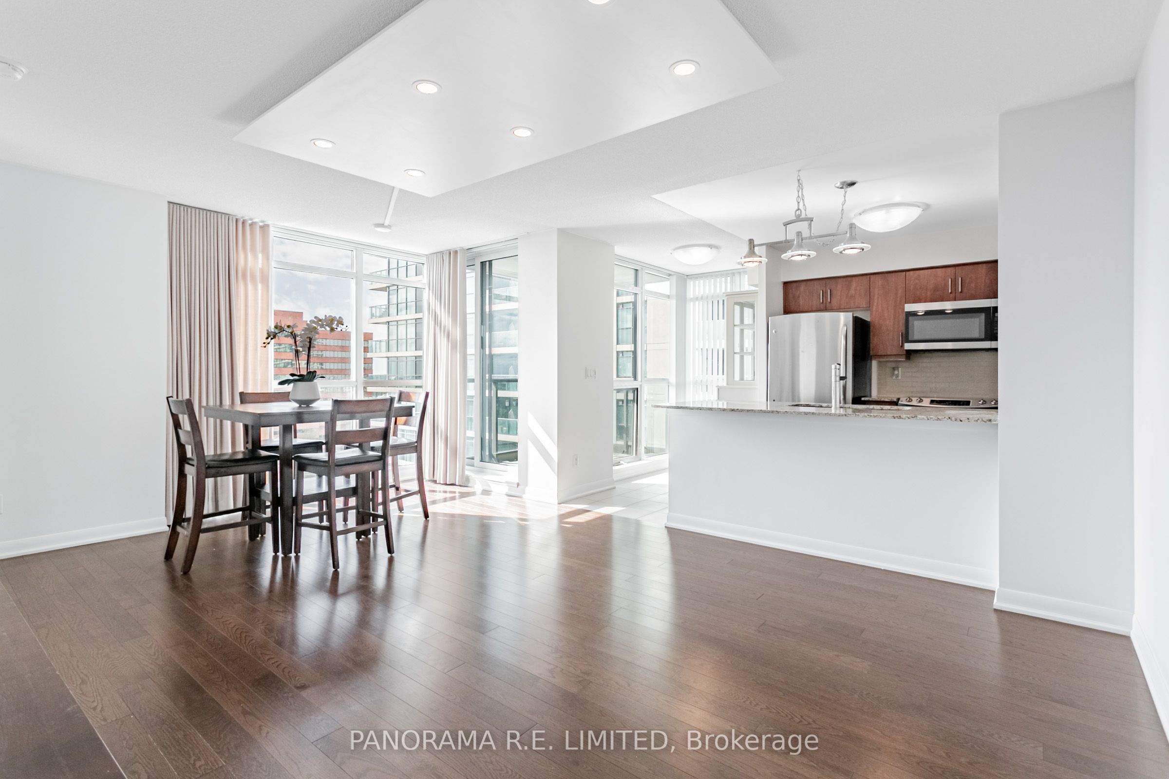 205 Sherway Gardens Road 810