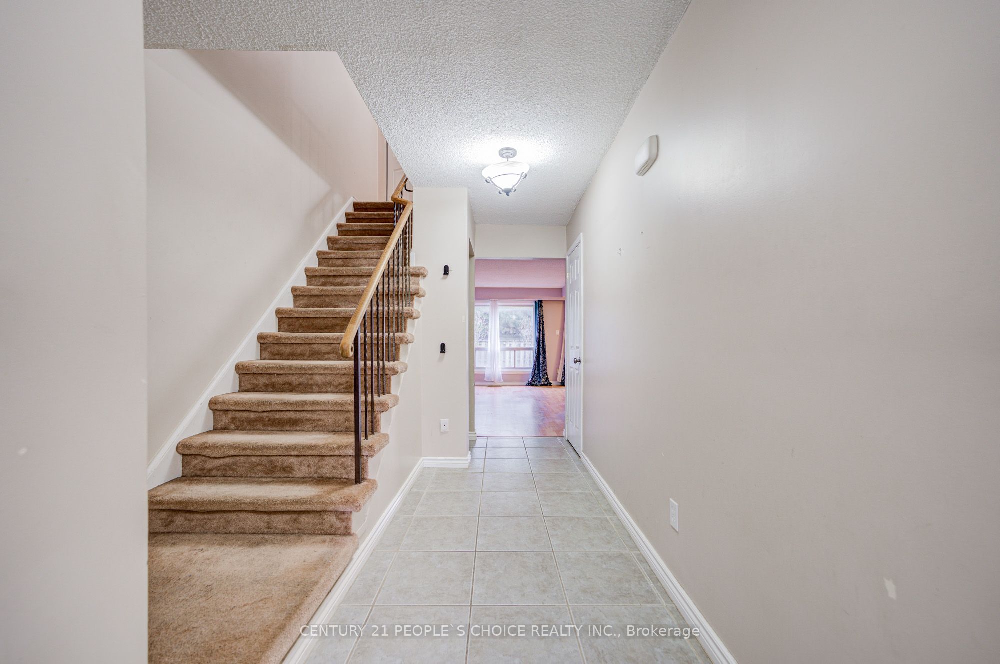 3025 Cedarglen Gate W 48