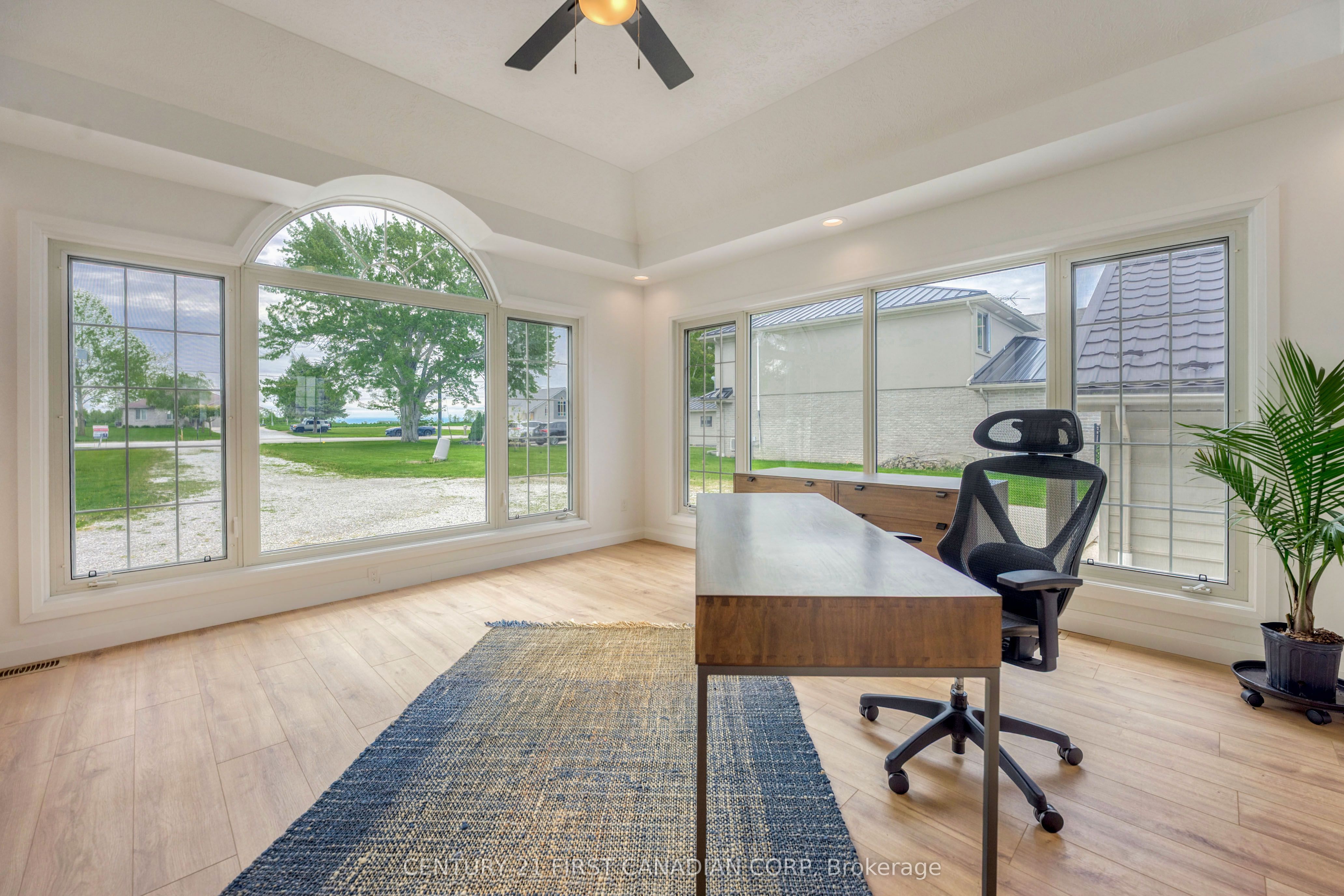 3877 St Clair Parkway