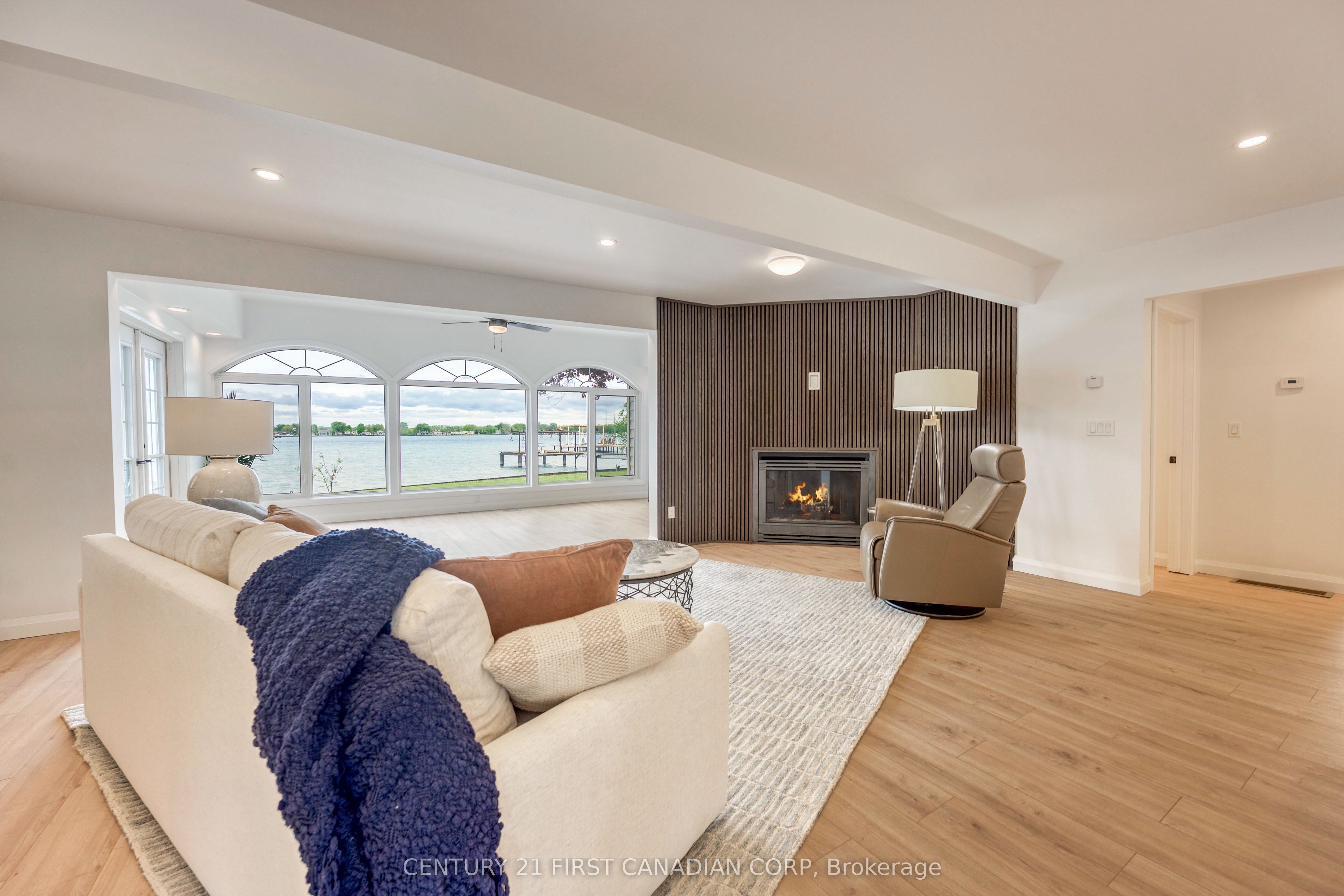 3877 St Clair Parkway