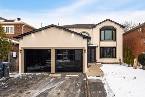 2599 Ambercroft Trail Mississauga ON L5M 4K5