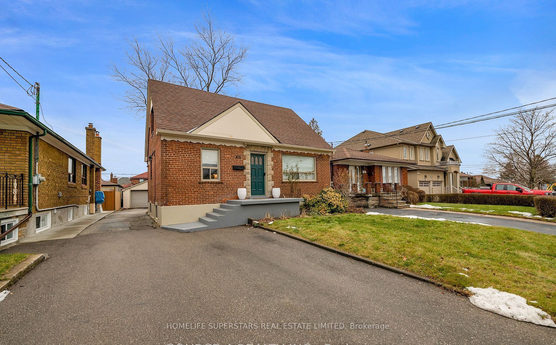 475 Maple Leaf Drive