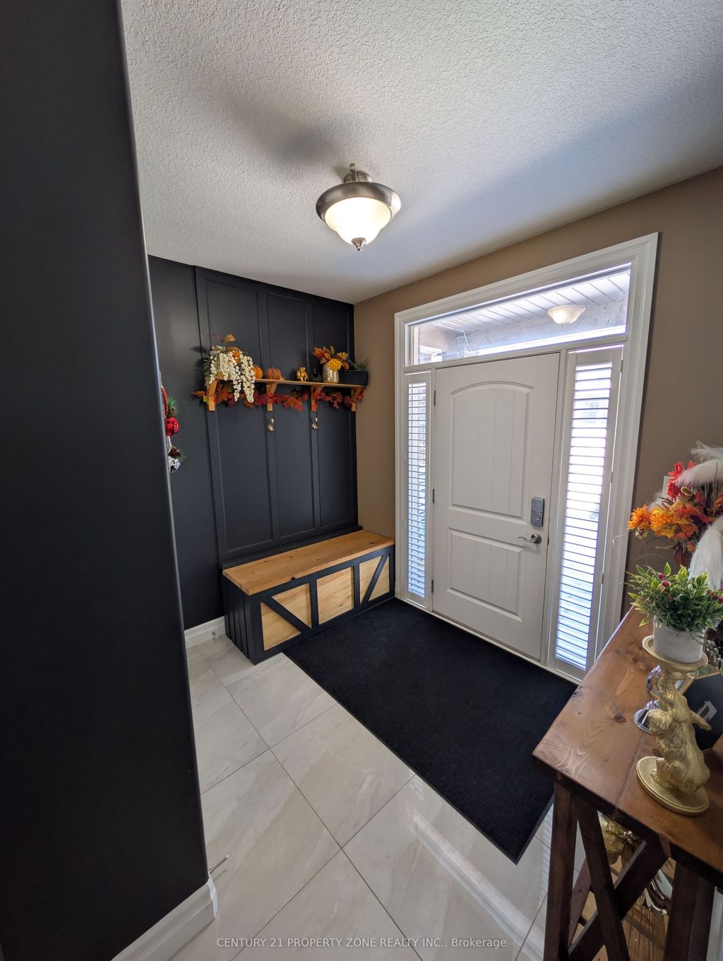 Photo of 2608 SEVEN OAKS Ridge, London South, ON N6M 0E8 (MLS # X13224498)