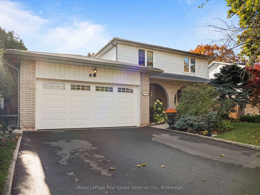 Photo of 2480 Waterford Street, Oakville, ON L6L 5E6 (MLS # W12480423)