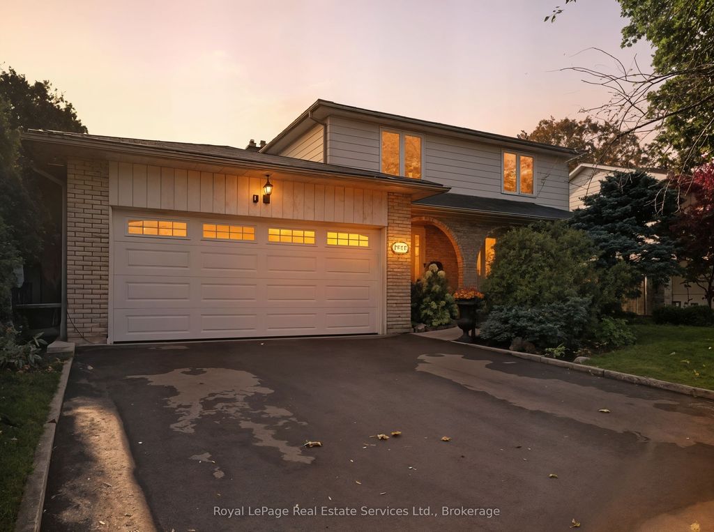 Photo of 2480 Waterford Street, Oakville, ON L6L 5E6 (MLS # W12480423)