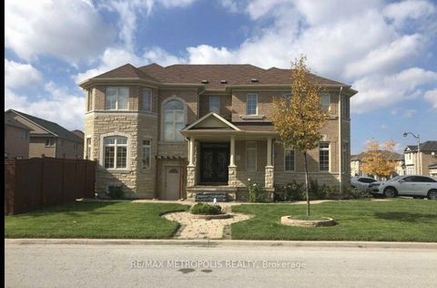 4 Kerrigan Drive Main Brampton ON L6R 0S4