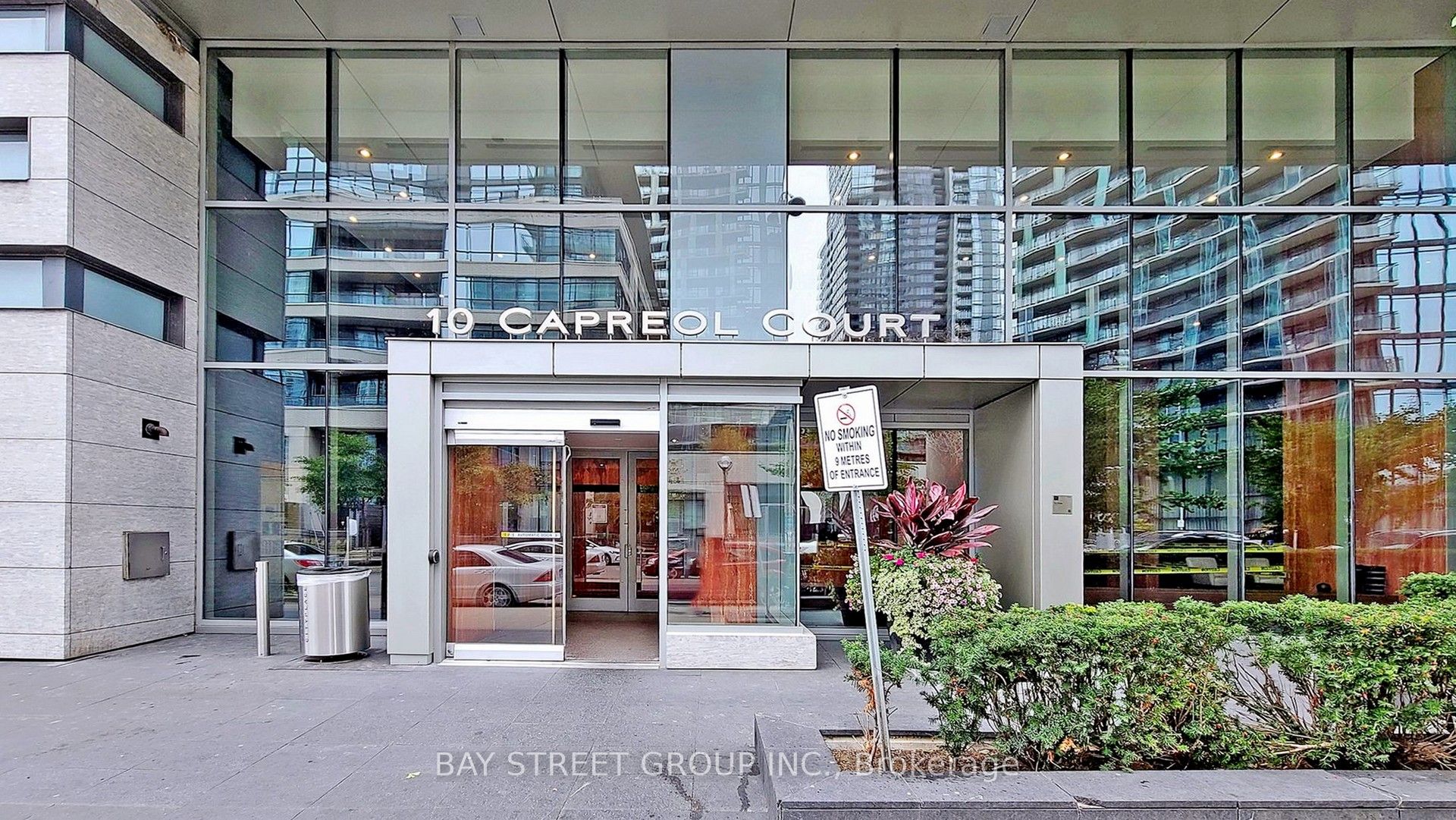 10 Capreol Court 820