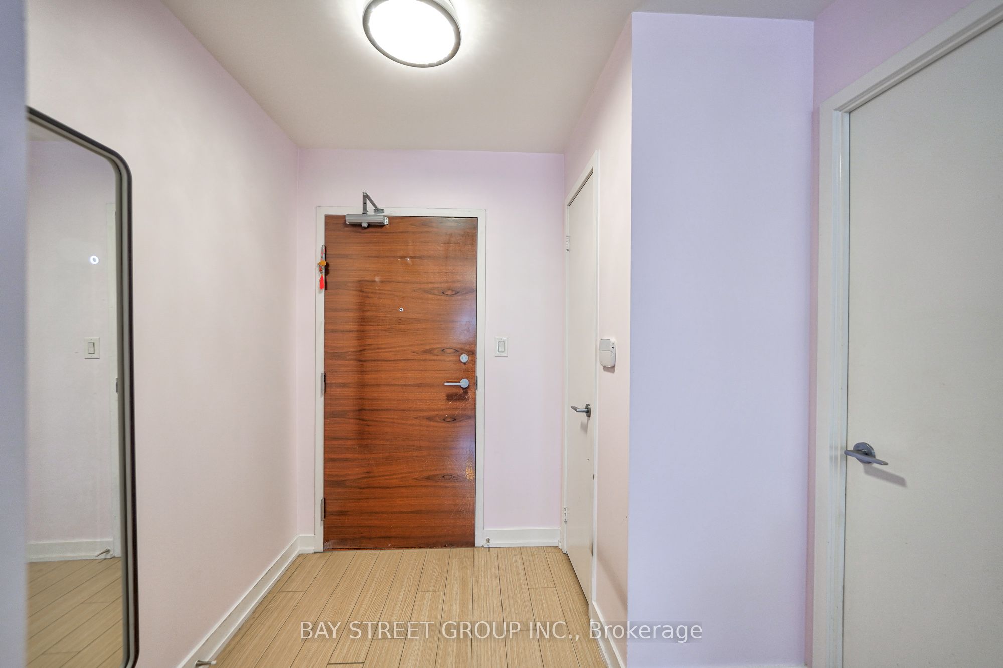 10 Capreol Court 820