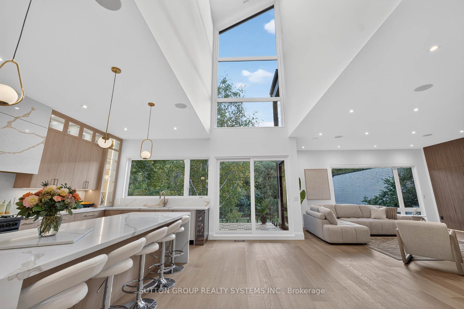 272 Renforth Drive