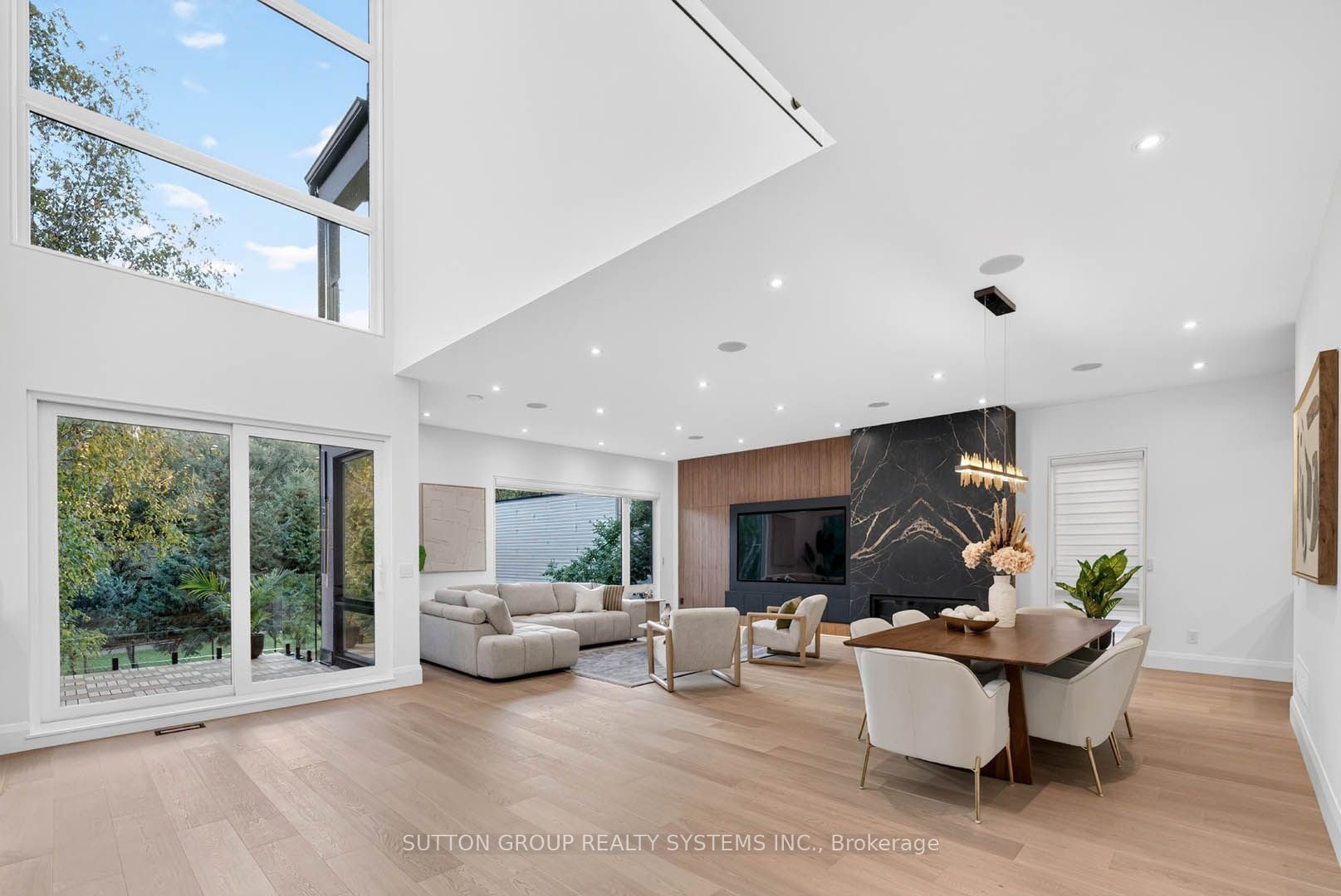 272 Renforth Drive