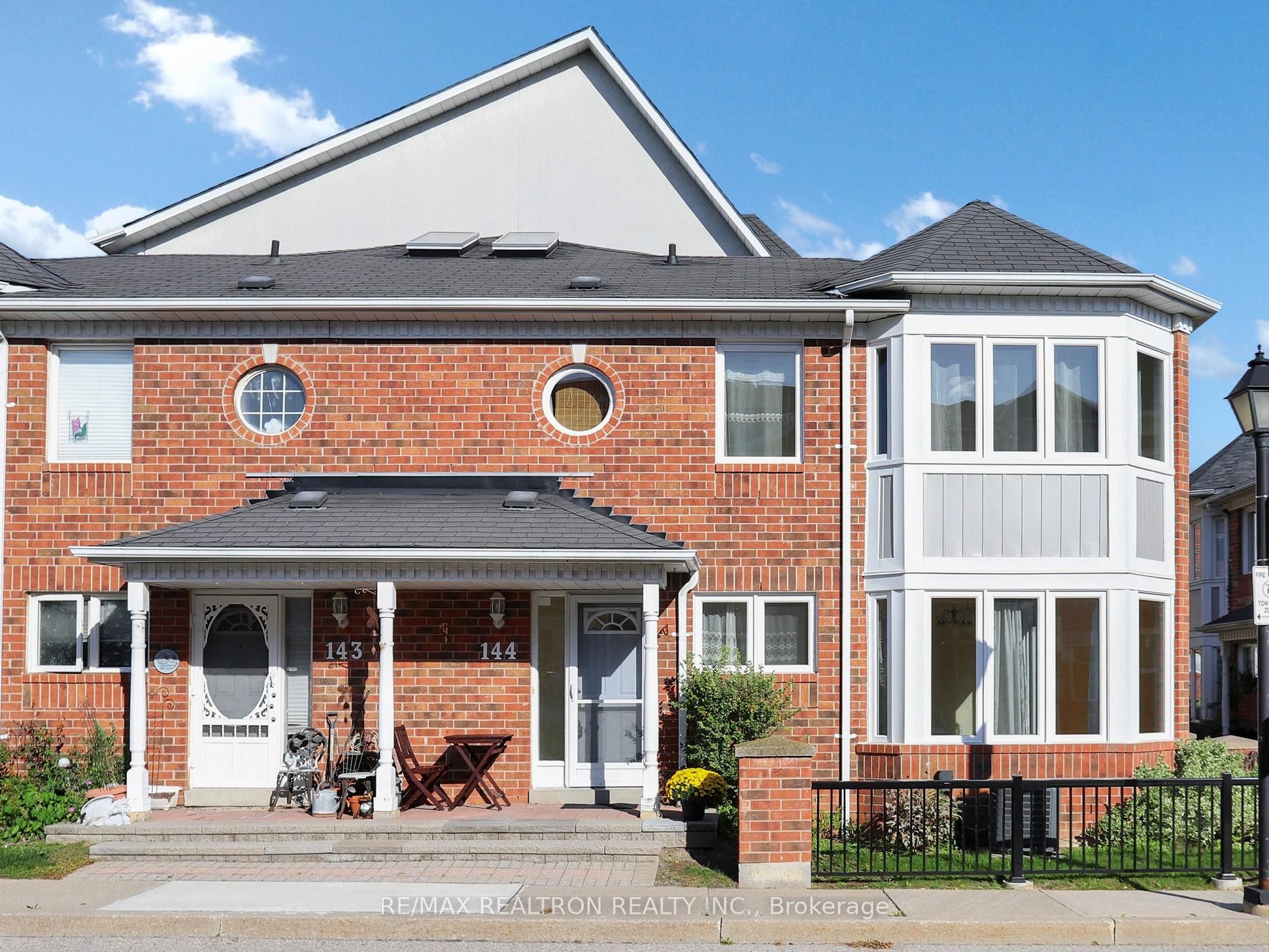 18 Clark Avenue W 144