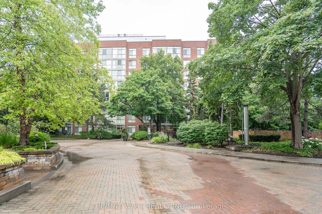 Photo of 24 Southport Street #749, Toronto, ON M6S 4Z1 (MLS # W13594602)