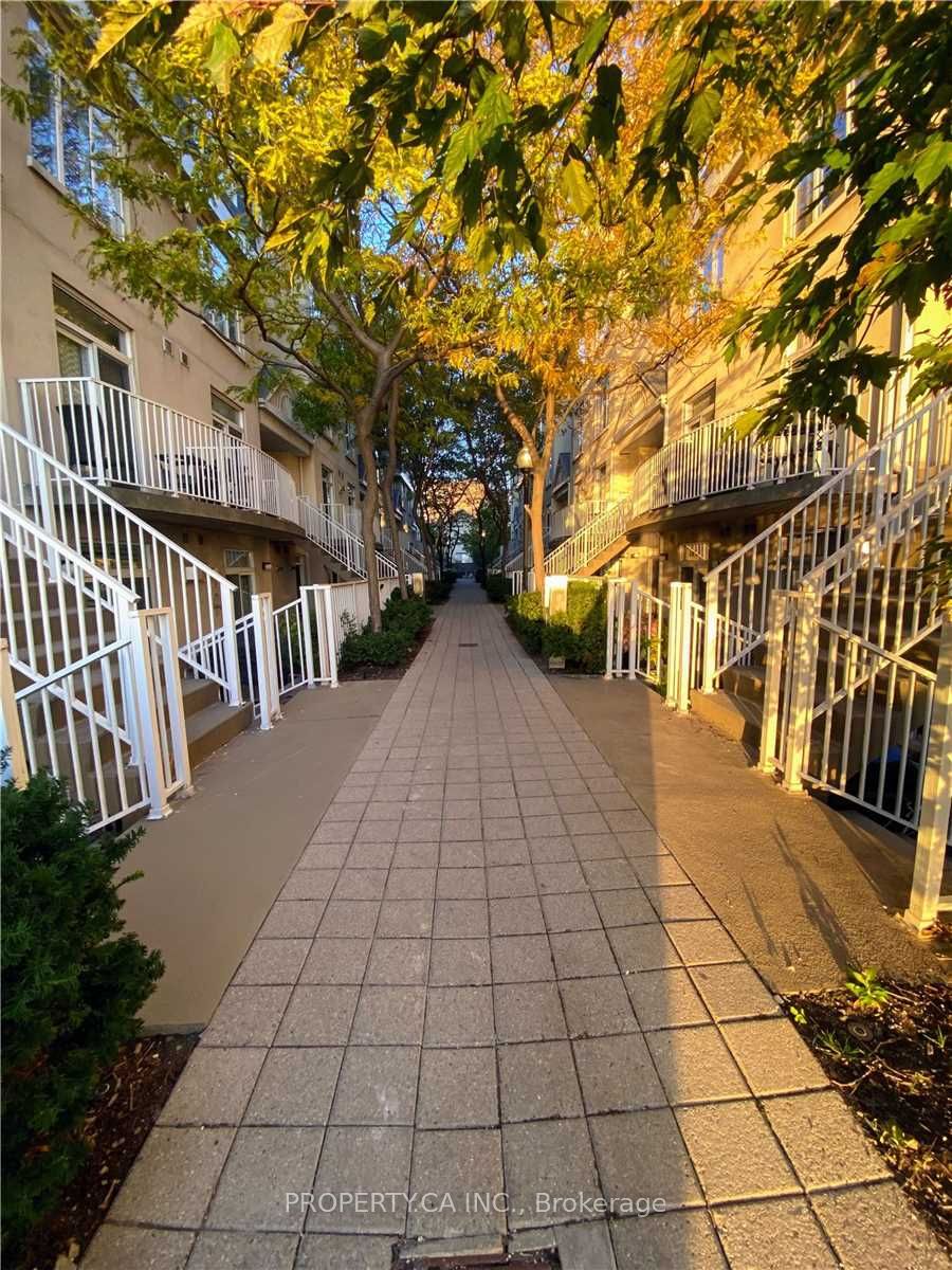 28 Stadium Road 178