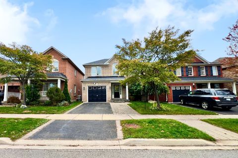 2384 Hollybrook Drive Oakville ON L6M 4S8