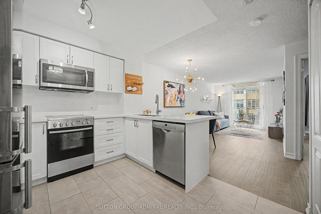 Photo of 212 Eglinton Avenue #706, Toronto, ON M4P 0A3 (MLS # C13700078)