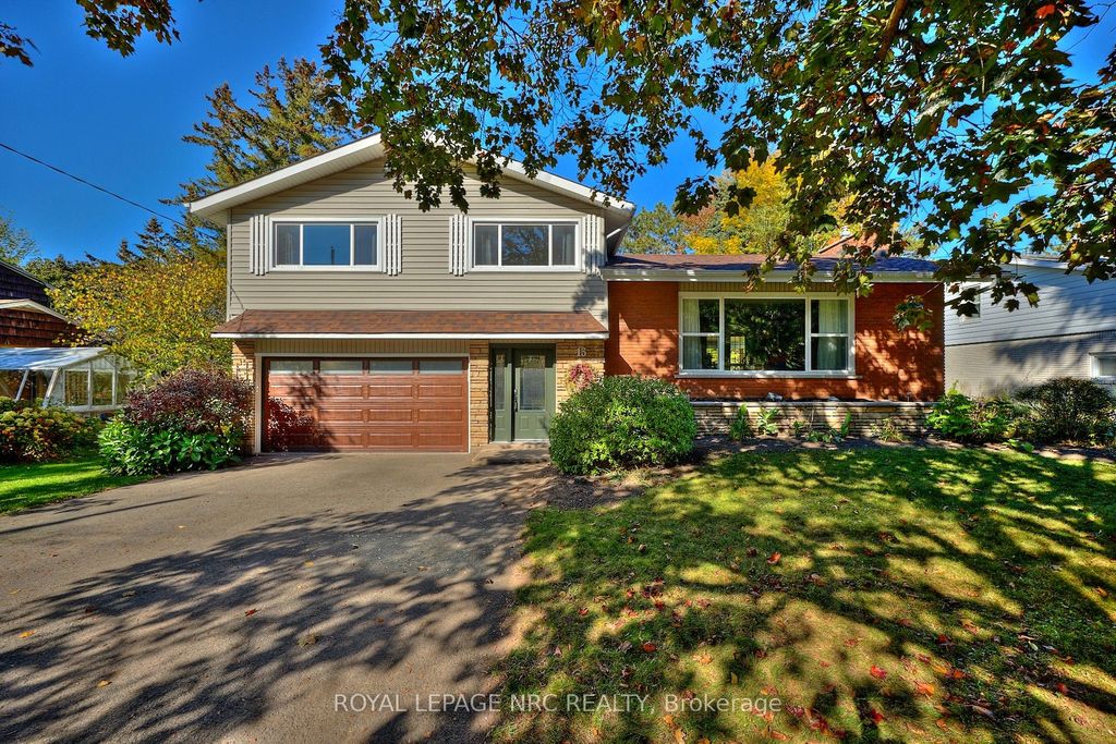 Photo of 13 Damude Drive, Pelham, ON L0S 1E0 (MLS # X12587088)