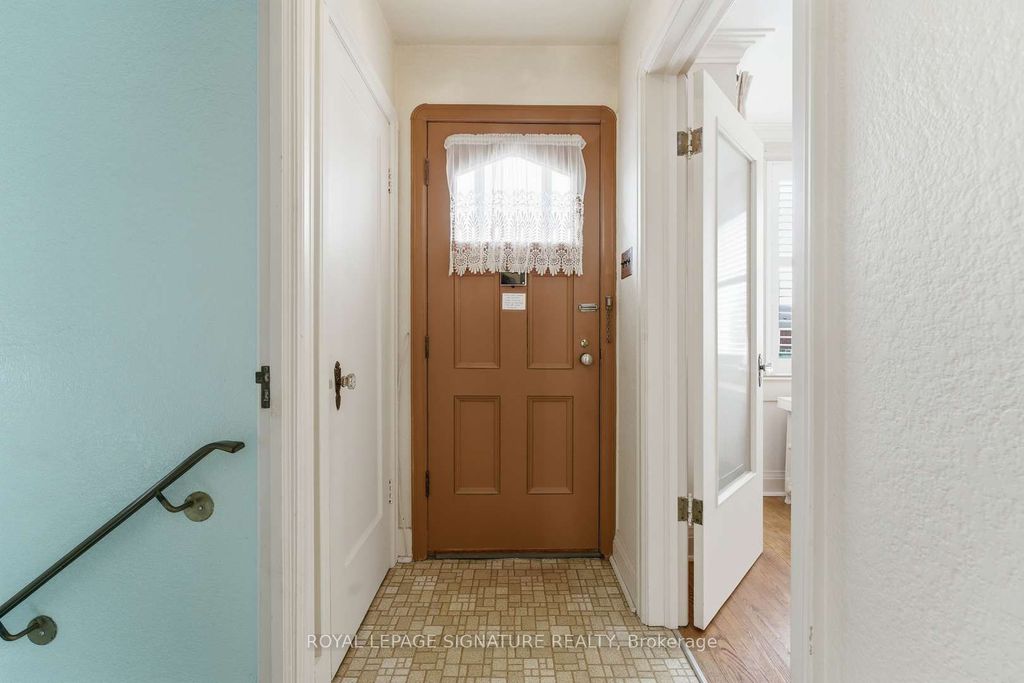 Photo of 8 Memorial Park Avenue, Toronto, ON M4J 2J6 (MLS # E13048130)